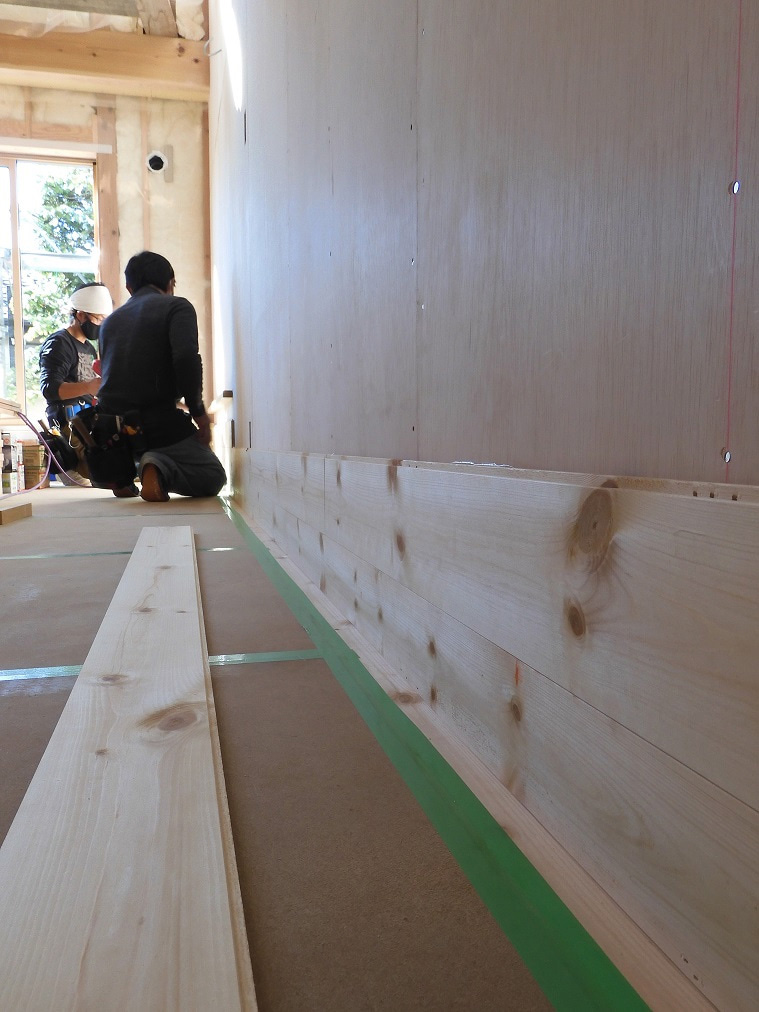 道北の家・板壁